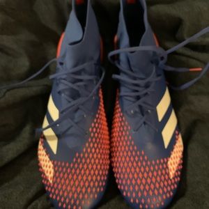 NWOT Adidas Predator Soccer Cleats size 11.5